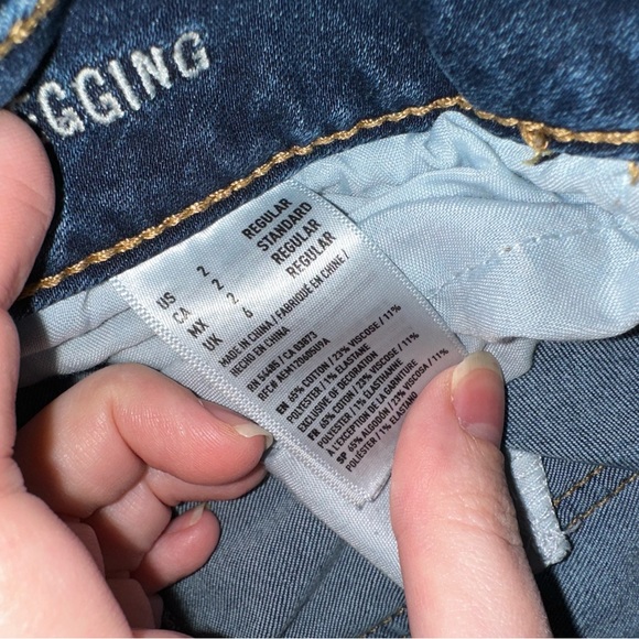 American Eagle Skinny Jeans - Picture 2 of 4